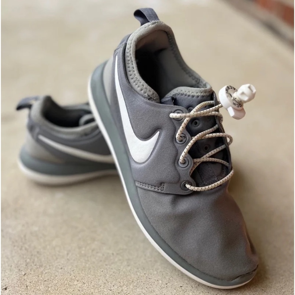 Nike Teen Roshe 2 sneakers
